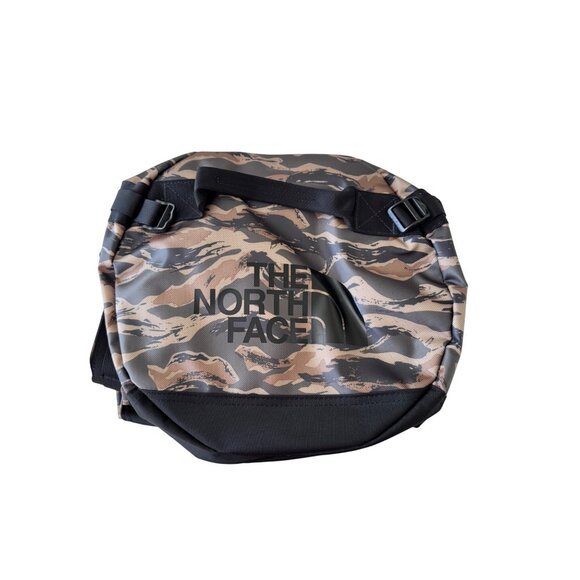 The North Face Base Camp Duffle Size Medium 25"x14"x14" Water Resistant Pockets - Picture 14 of 14